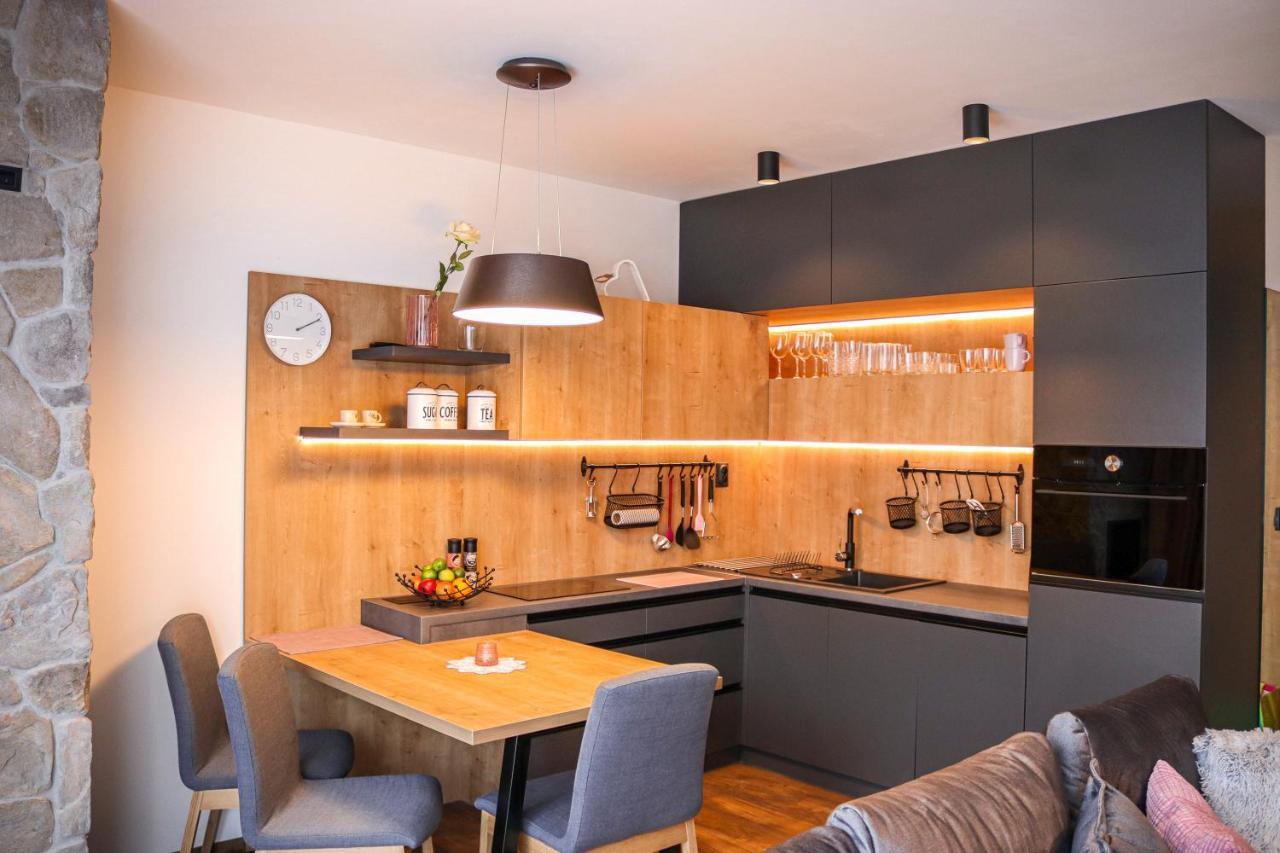 Apartman Nisa - Ovruc Štrbské Pleso Buitenkant foto